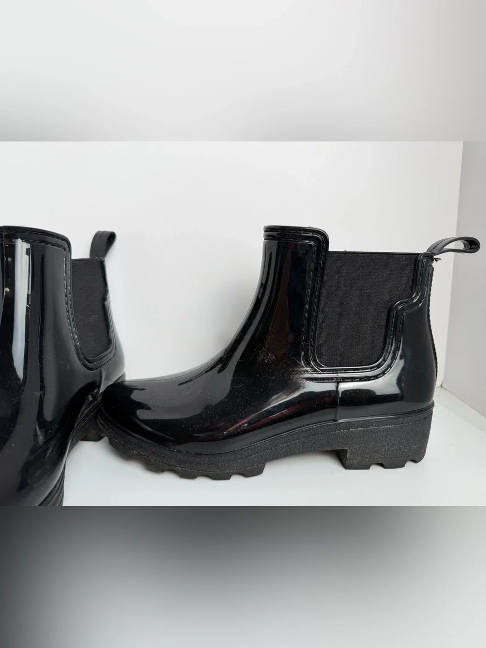 Black Glossy Chelsea Rain Boots Lug Sole Waterproof Ankle Boots EU 40 US 9